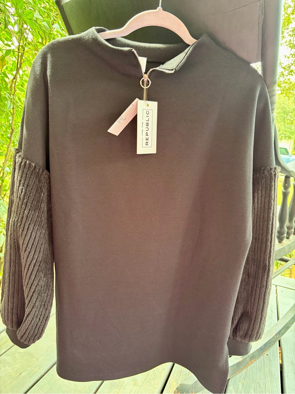 NWT FOR THE REPUBLIC Women’s Zip-Neck Sweater Ribbed Sleeves & Faux Fur  SOFT